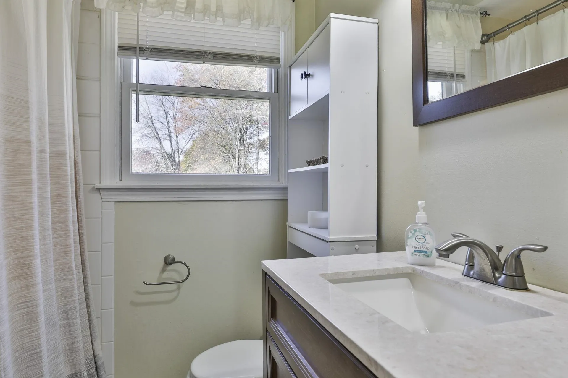 10 Pilgrim Avenue Merrimack NH 03054
