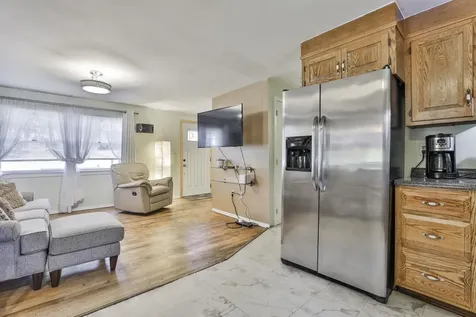 10 Pilgrim Avenue Merrimack NH 03054