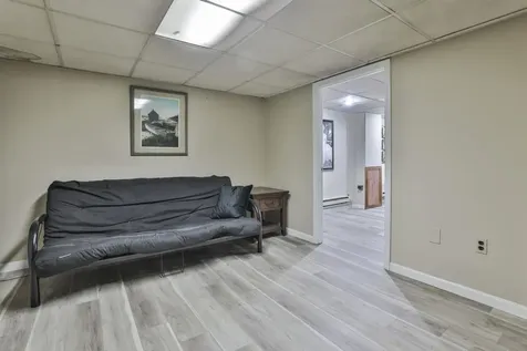 10 Pilgrim Avenue Merrimack NH 03054