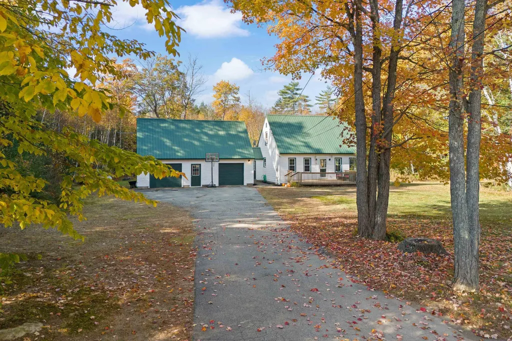 50 Harvey Lake Road Northwood NH 03261