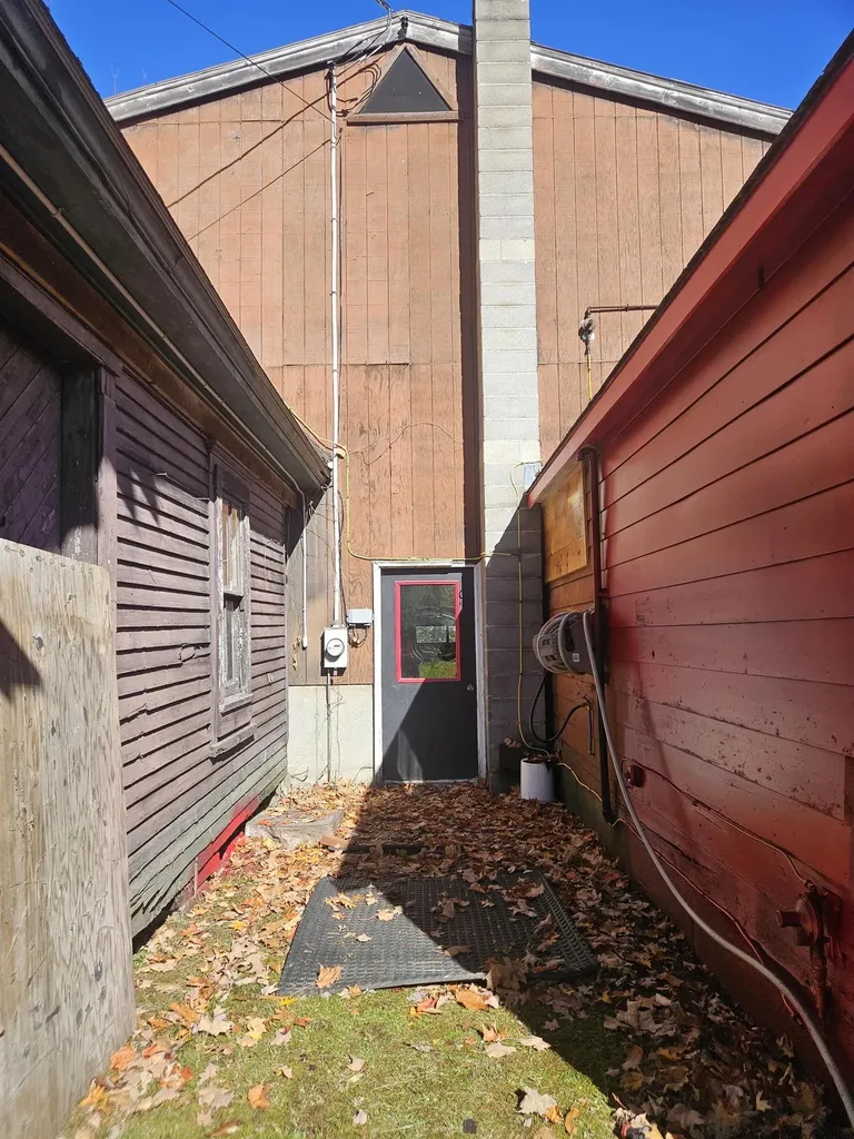 24 Kancamagus Highway Woodstock NH 03262