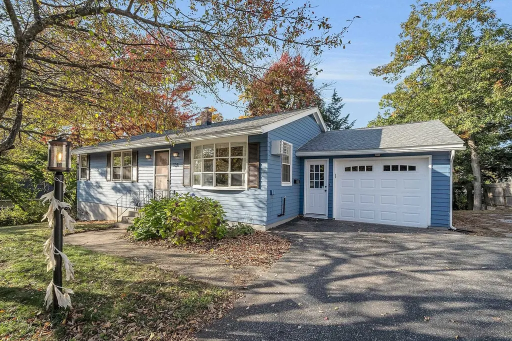 134 Brunelle Avenue Manchester NH 03103