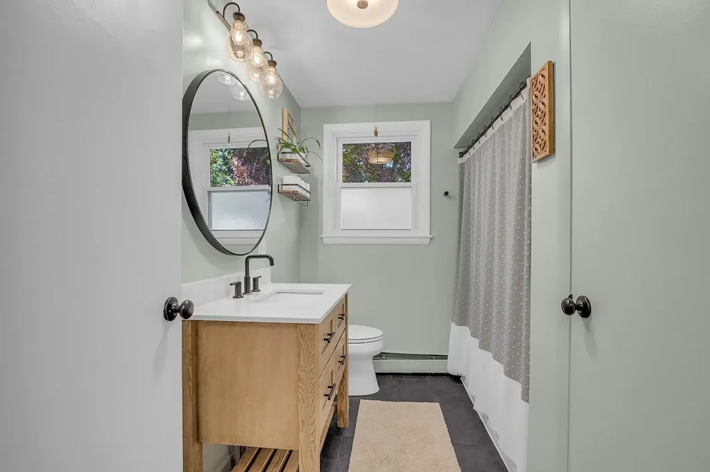 134 Brunelle Avenue Manchester NH 03103
