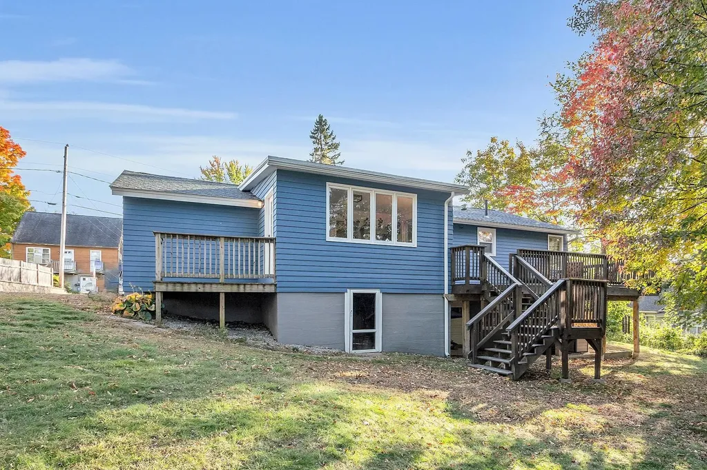 134 Brunelle Avenue Manchester NH 03103