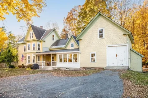 4 Walker Lane Claremont NH 03743