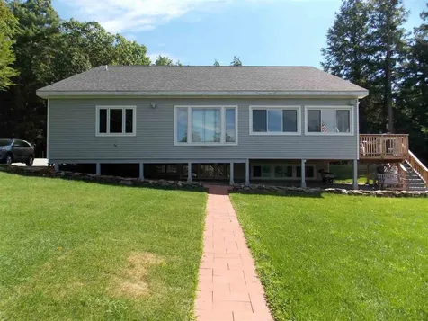 40 Circle Point Road Sanbornton NH 03269