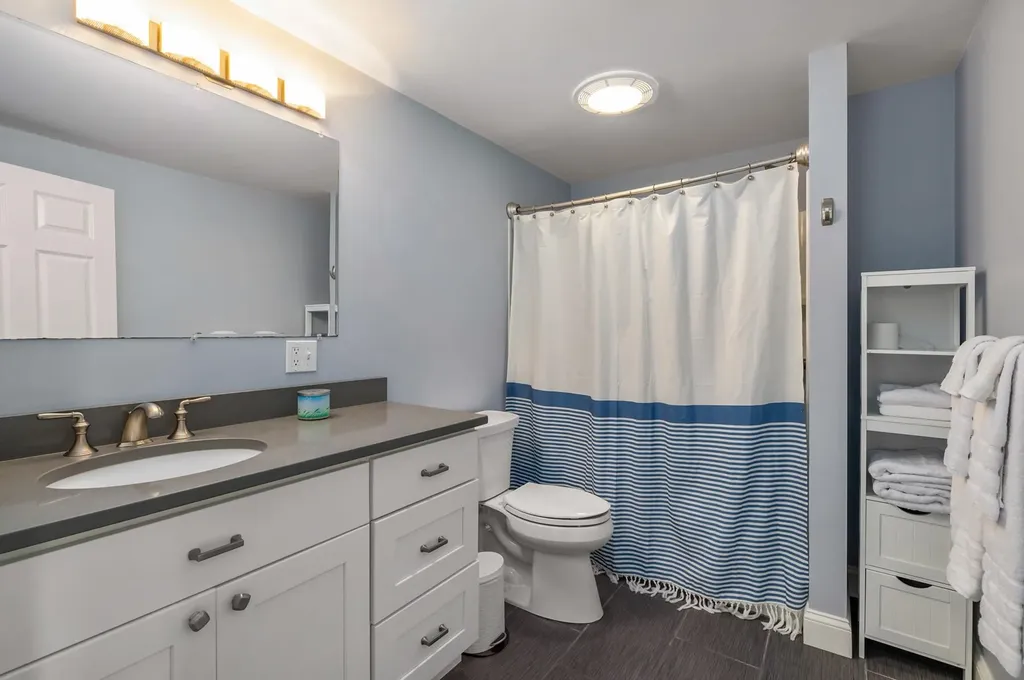 5 Pleasant Street Kittery ME 03904