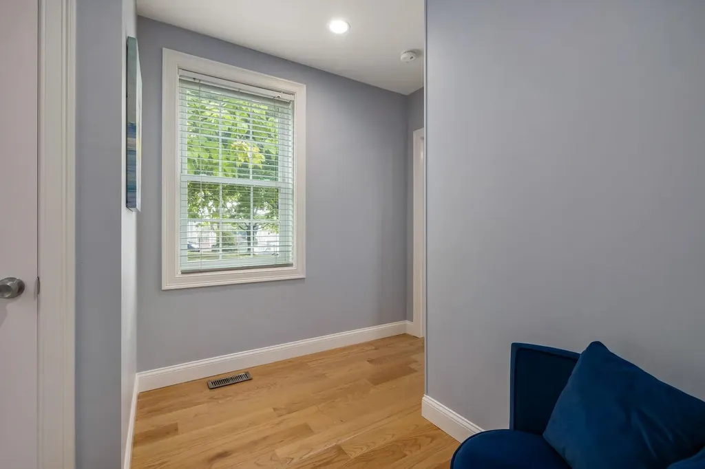 5 Pleasant Street Kittery ME 03904