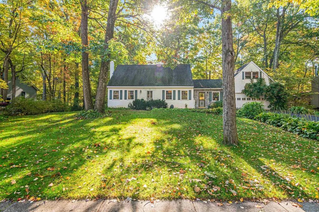 423 Oak Circle Colchester VT 05446