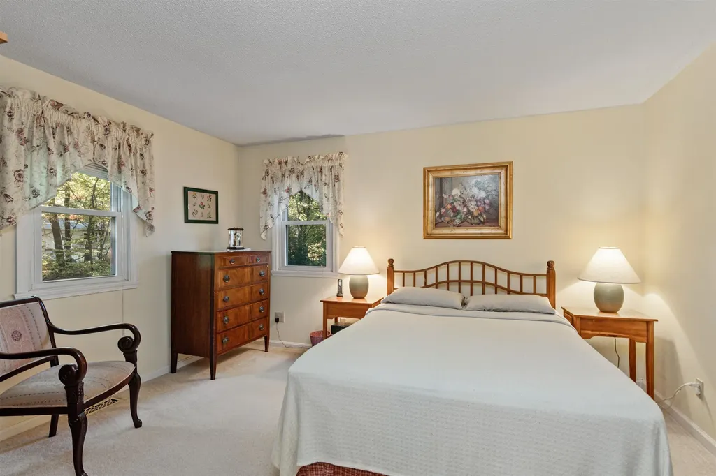 423 Oak Circle Colchester VT 05446