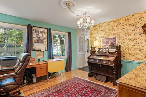 423 Oak Circle Colchester VT 05446