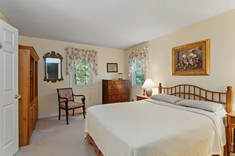 423 Oak Circle Colchester VT 05446