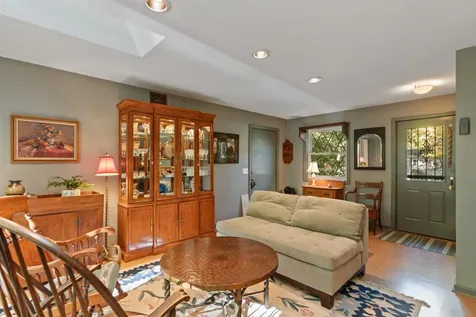 423 Oak Circle Colchester VT 05446