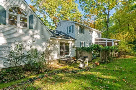 423 Oak Circle Colchester VT 05446