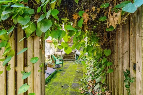 423 Oak Circle Colchester VT 05446