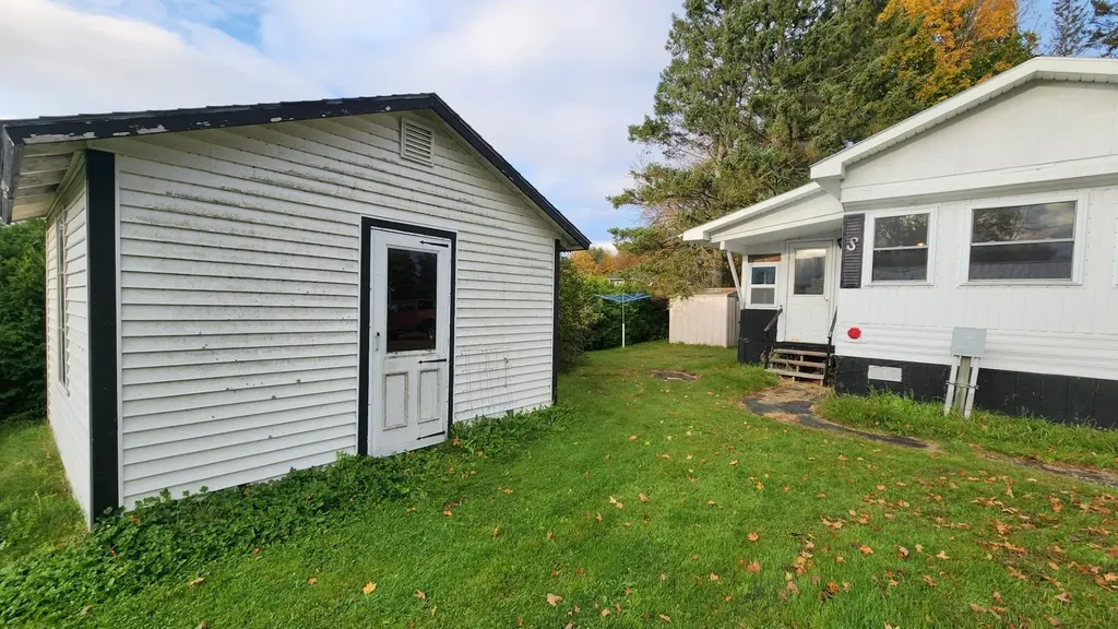 2477 Us Route 5 Derby VT 05829