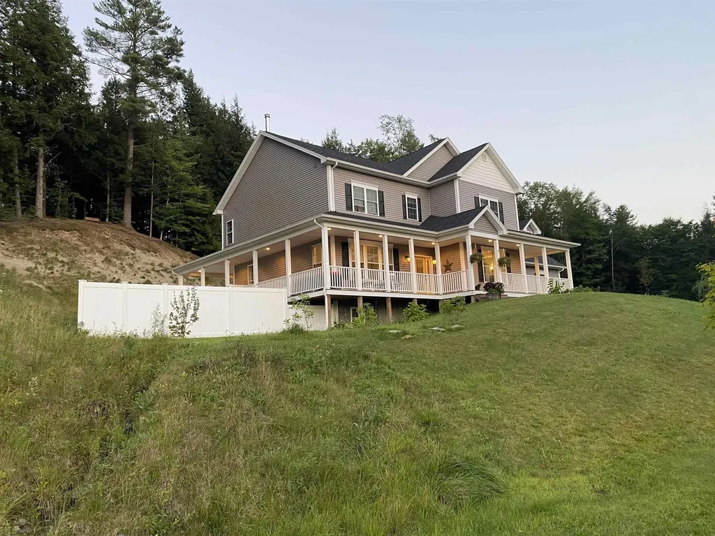 18 Woods Edge Road Fairfax VT 05454