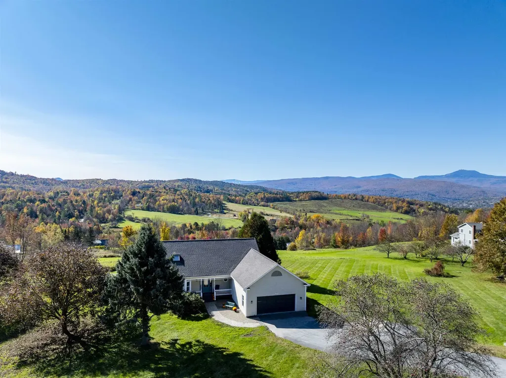 171 Kneeland Hill Waterbury VT 05677