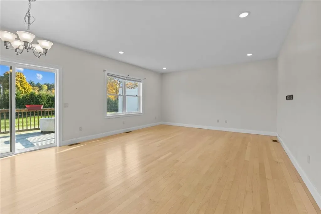 48 Chase Court Essex VT 05452