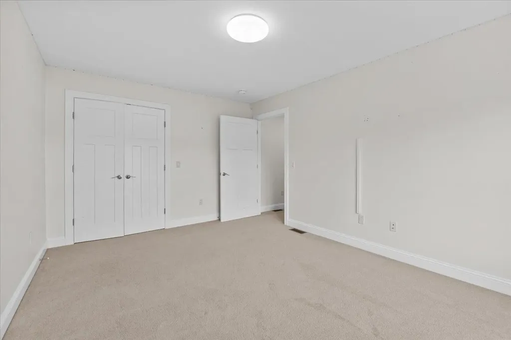 48 Chase Court Essex VT 05452