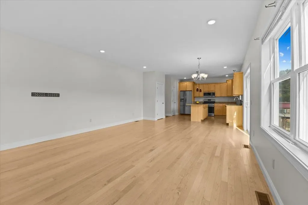 48 Chase Court Essex VT 05452