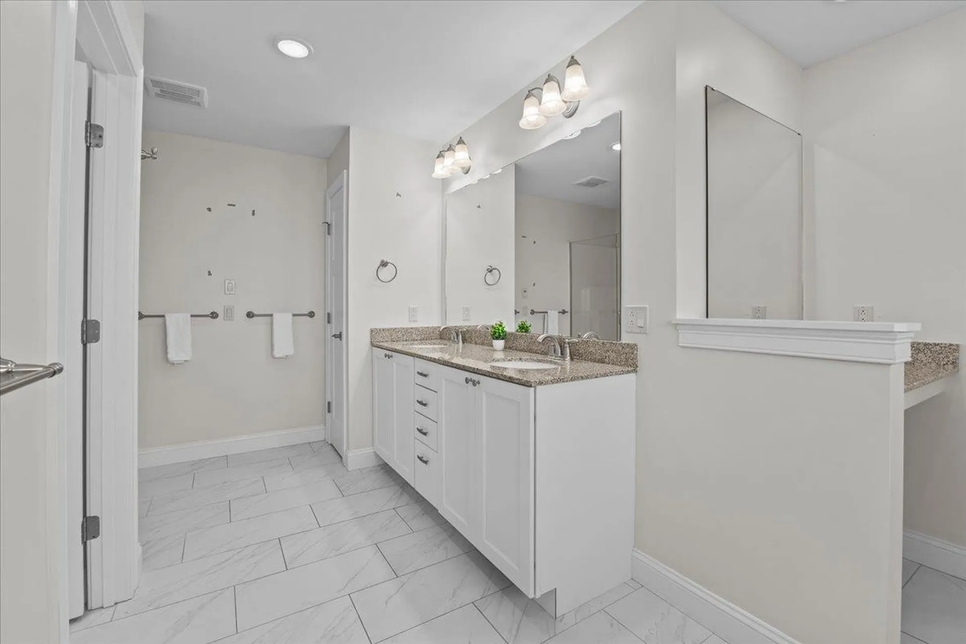 48 Chase Court Essex VT 05452