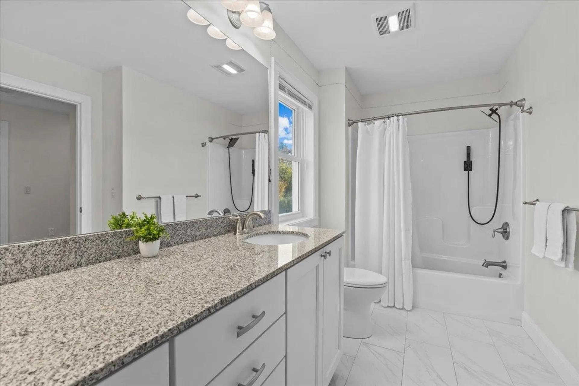 48 Chase Court Essex VT 05452
