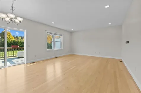 48 Chase Court Essex VT 05452