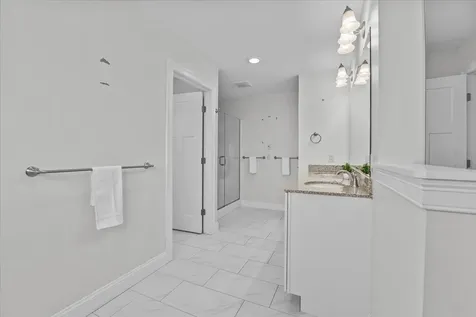 48 Chase Court Essex VT 05452