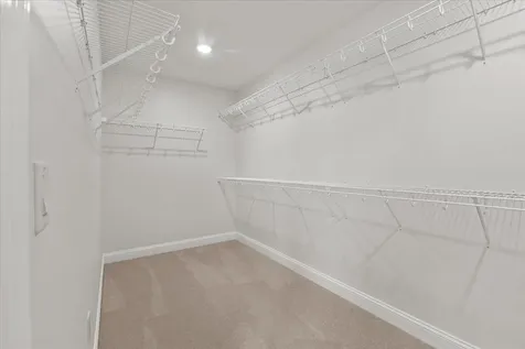 48 Chase Court Essex VT 05452