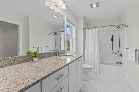 48 Chase Court Essex VT 05452