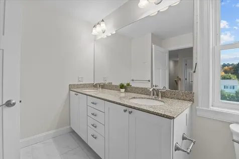 48 Chase Court Essex VT 05452