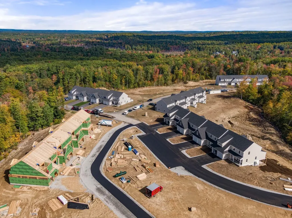 7 Brightstone Way Sandown NH 03873