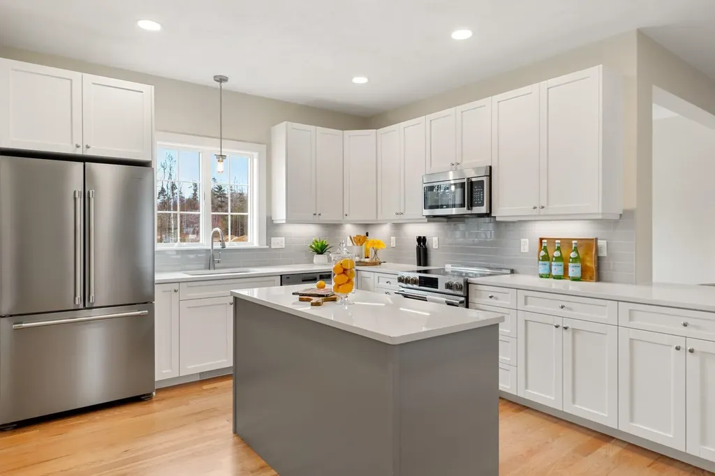 7 Brightstone Way Sandown NH 03873