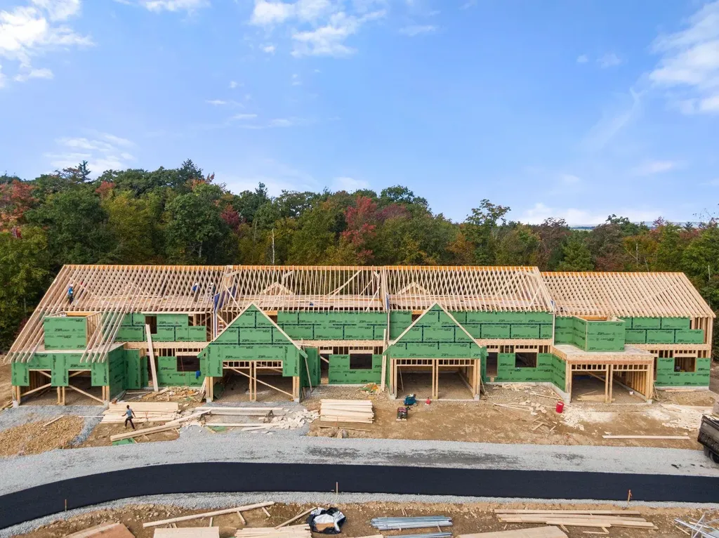 7 Brightstone Way Sandown NH 03873