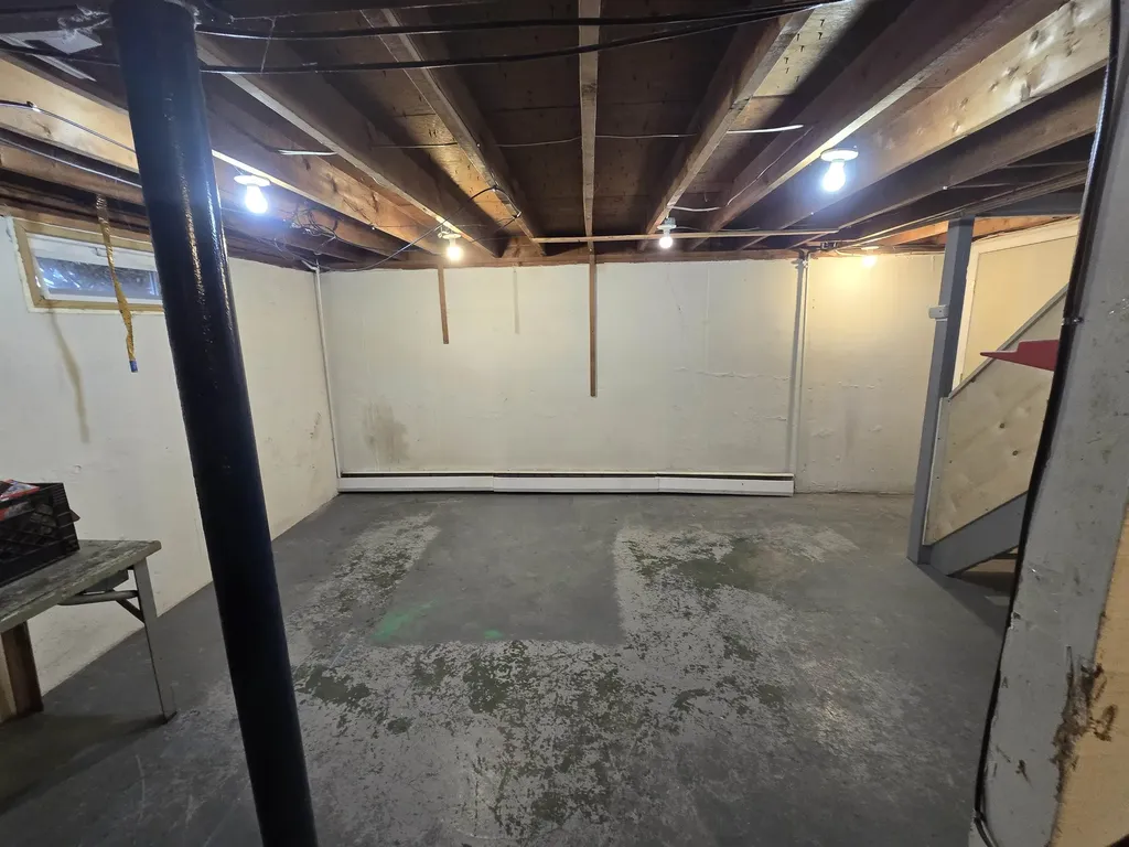 10 Hardy Avenue Claremont NH 03743