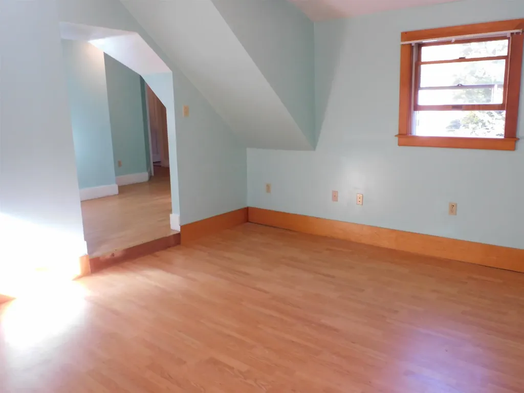 26 Winter Street Plymouth NH 03264