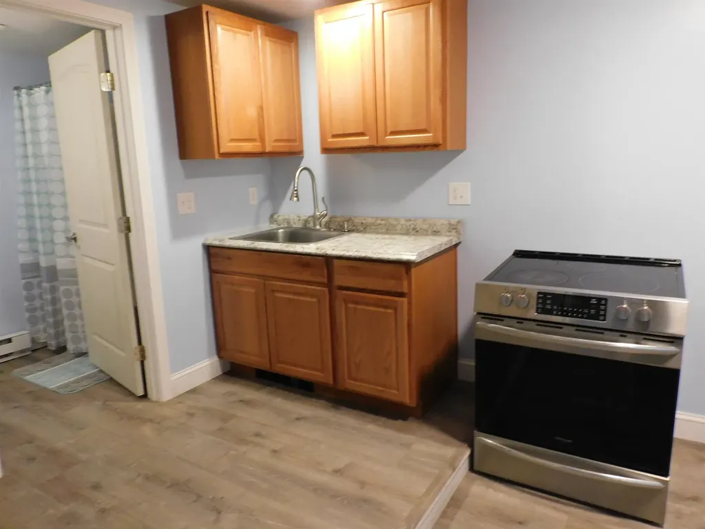 26 Winter Street Plymouth NH 03264