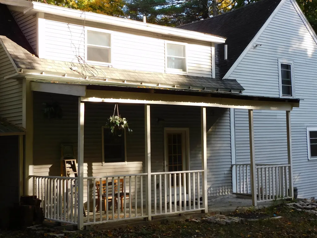 26 Winter Street Plymouth NH 03264