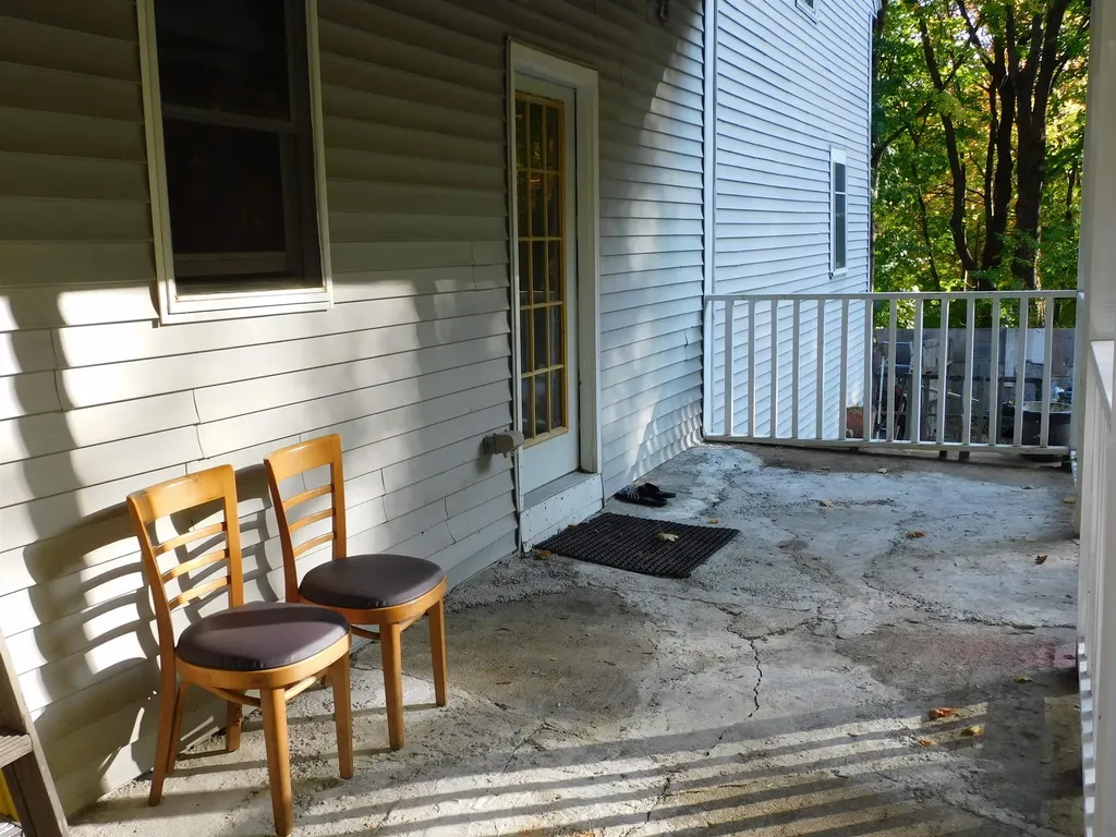 26 Winter Street Plymouth NH 03264