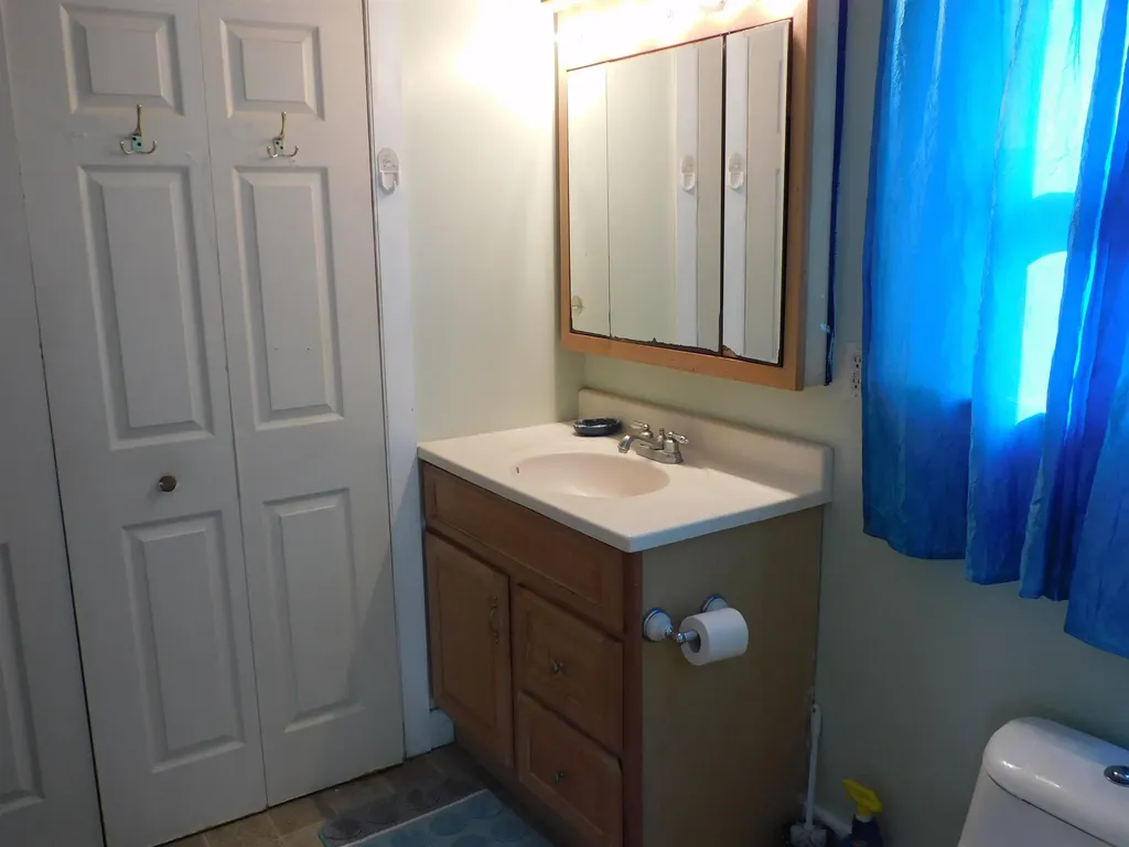 26 Winter Street Plymouth NH 03264