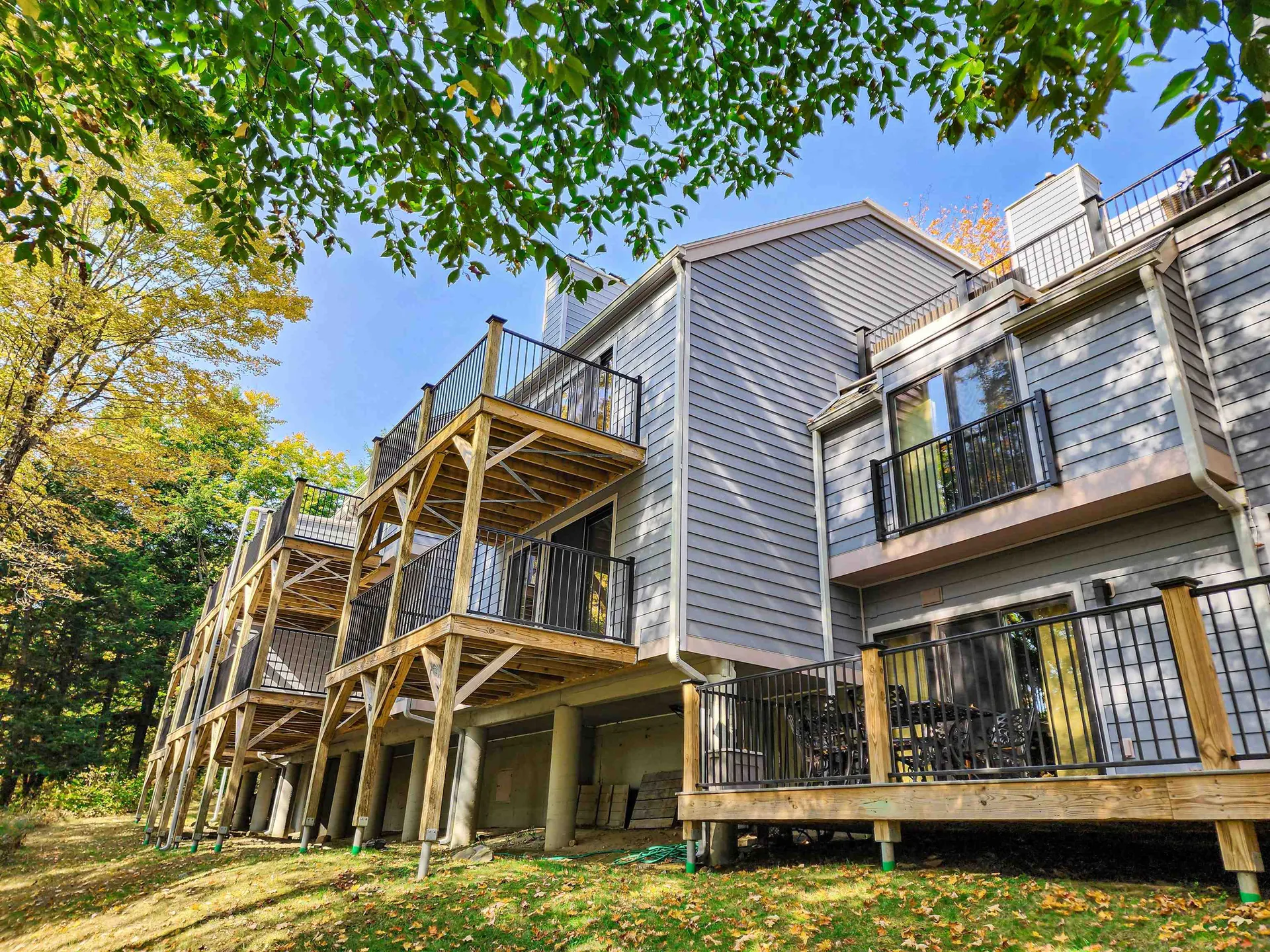 105 Williams Lane Hartford VT 05059