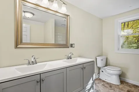 54 Adams Avenue Seabrook NH 03874