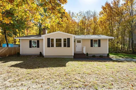 54 Adams Avenue Seabrook NH 03874