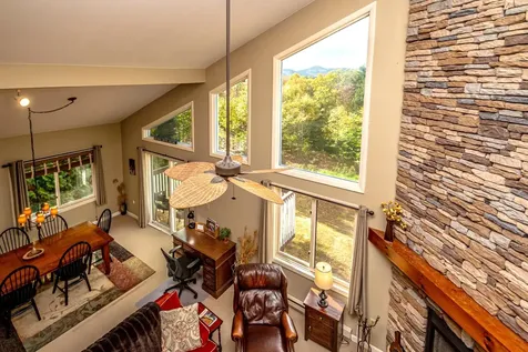 8 Summit Vista Road Bartlett NH 03812
