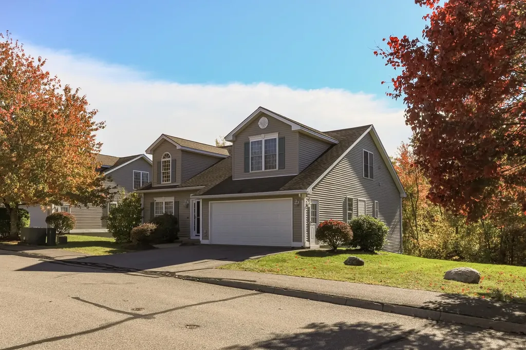 96 Westchester Way Manchester NH 03104