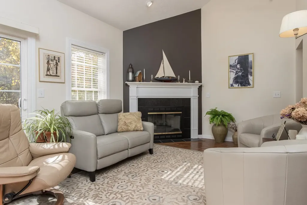 96 Westchester Way Manchester NH 03104