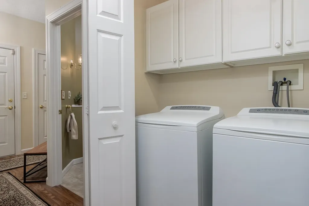 96 Westchester Way Manchester NH 03104