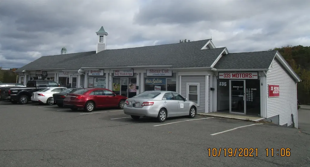 37 Crystal Avenue Derry NH 03038