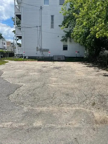 9 Hevey Street Manchester NH 03102